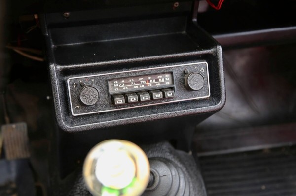 В одних руках с 1982 года! В Беларуси продают редкий ВАЗ-2105 с красным салоном В одних руках с 1982 года! В Беларуси продают редкий ВАЗ-2105 с красным салоном