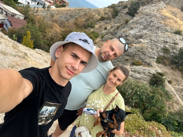 Белорусы рассказали, как дёшево съездили на море на китайском кроссовере Белорусы рассказали, как дёшево съездили на море на китайском кроссовере