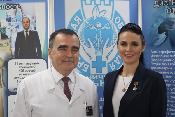 Первая белорусская женщина-космонавт Марина Василевская посещает Брест Первая белорусская женщина-космонавт Марина Василевская посещает Брест