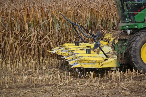 «Днёвка» — 168 рублей! Сколько зарабатывает механизатор на кормоуборочном комбайне John Deere «Днёвка» — 168 рублей! Сколько зарабатывает механизатор на кормоуборочном комбайне John Deere
