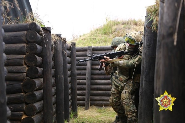 На Кобринском укрепрайоне проходят занятия по боевой подготовке На Кобринском укрепрайоне проходят занятия по боевой подготовке