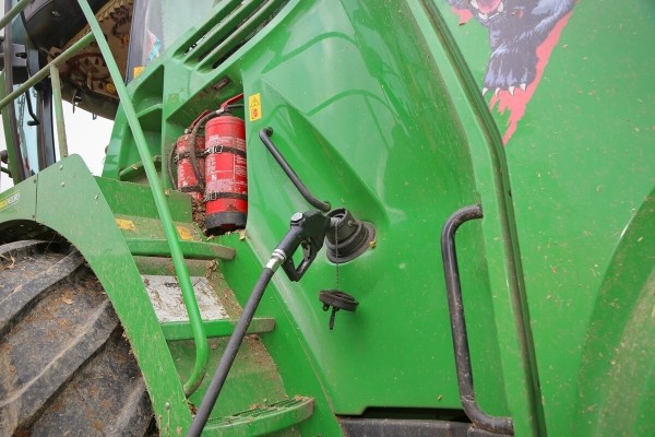 «Днёвка» — 168 рублей! Сколько зарабатывает механизатор на кормоуборочном комбайне John Deere «Днёвка» — 168 рублей! Сколько зарабатывает механизатор на кормоуборочном комбайне John Deere