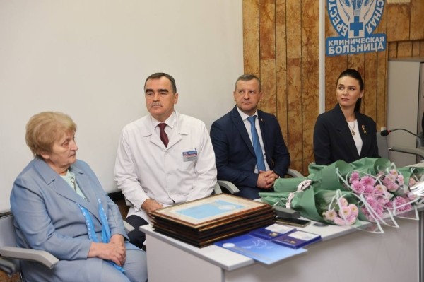 Первая белорусская женщина-космонавт Марина Василевская посещает Брест Первая белорусская женщина-космонавт Марина Василевская посещает Брест