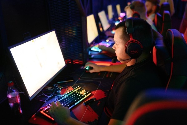 НОВОСТЬ для геймеров: в Бресте открылся крутой компьютерный клуб «CyberX»! Фотоотчёт и цены НОВОСТЬ для геймеров: в Бресте открылся крутой компьютерный клуб «CyberX»! Фотоотчёт и цены