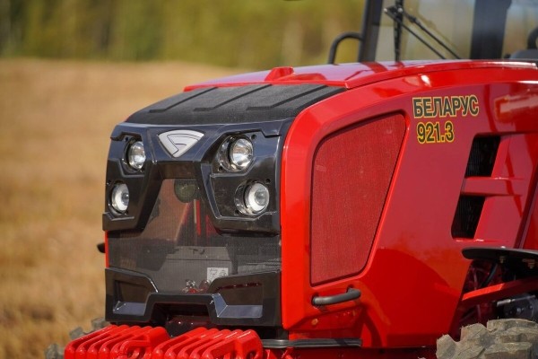 МТЗ готовит новый трактор в специальной модификации — первые подробности МТЗ готовит новый трактор в специальной модификации — первые подробности