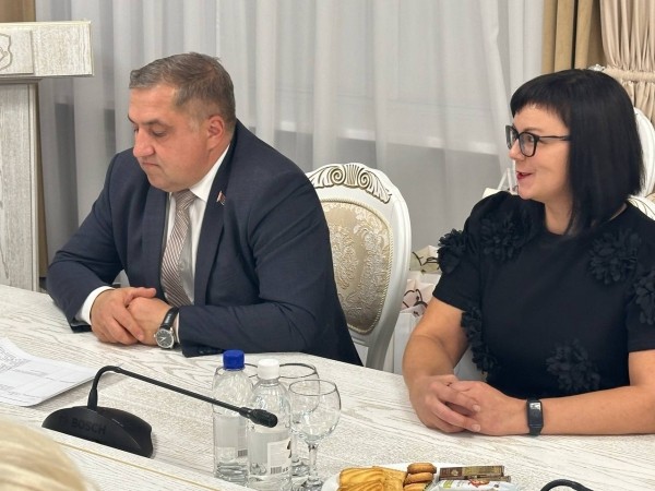 В Брестском горисполкоме прошла особенная встреча, посвященная Дню матери В Брестском горисполкоме прошла особенная встреча, посвященная Дню матери