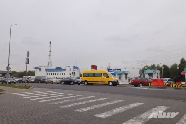 Очереди рассосались? Чем обернулся эксперимент на границе с Польшей в Бресте Очереди рассосались? Чем обернулся эксперимент на границе с Польшей в Бресте