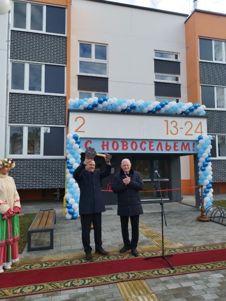 Многоэтажный дом для работников сельского хозяйства построили в Брестском районе Многоэтажный дом для работников сельского хозяйства построили в Брестском районе