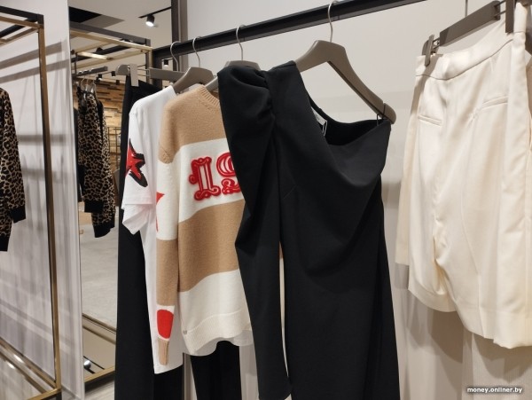 «Возвращаю каждую вторую вещь». Белорусы рассказывают, как сдают покупки в магазины «Возвращаю каждую вторую вещь». Белорусы рассказывают, как сдают покупки в магазины