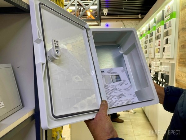 Множество крутых обновлений и девайсов в магазине «Вся электрика» в Бресте: теплый пол, стильная электрофурнитура, новые бренды и качественный сервис Множество крутых обновлений и девайсов в магазине «Вся электрика» в Бресте: теплый пол, стильная электрофурнитура, новые бренды и качественный сервис