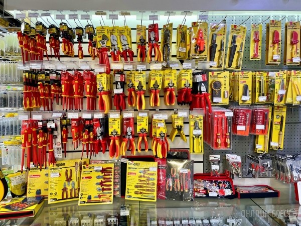 Множество крутых обновлений и девайсов в магазине «Вся электрика» в Бресте: теплый пол, стильная электрофурнитура, новые бренды и качественный сервис Множество крутых обновлений и девайсов в магазине «Вся электрика» в Бресте: теплый пол, стильная электрофурнитура, новые бренды и качественный сервис