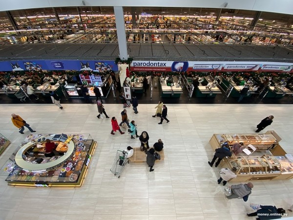 «Возвращаю каждую вторую вещь». Белорусы рассказывают, как сдают покупки в магазины «Возвращаю каждую вторую вещь». Белорусы рассказывают, как сдают покупки в магазины