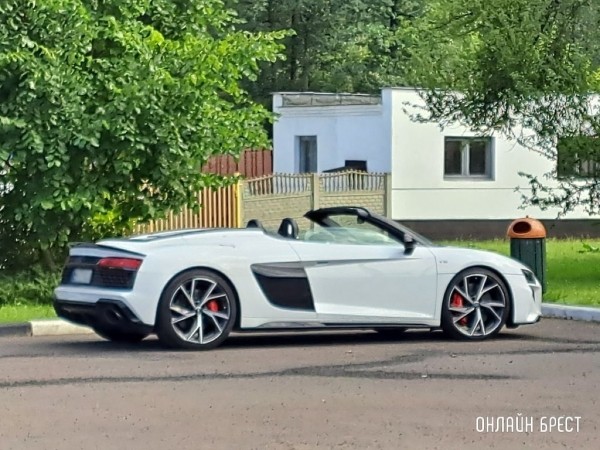 Сколько белорусов заплатят «налог на роскошь» на автомобили Сколько белорусов заплатят «налог на роскошь» на автомобили