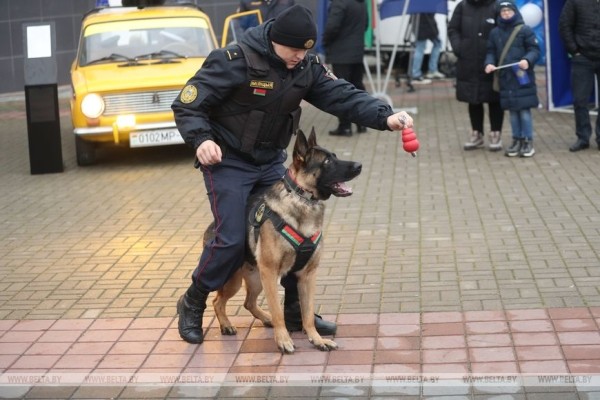 В музее брестской милиции открыли новую интерактивную историческую экспозицию В музее брестской милиции открыли новую интерактивную историческую экспозицию