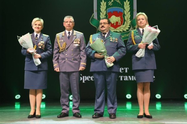 Брестская таможня, крупнейшая в стране, празднует сегодня свое 85-летие Брестская таможня, крупнейшая в стране, празднует сегодня свое 85-летие