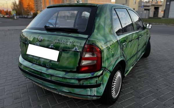 Машину как из комикса продают в Барановичах. Сколько стоит? Машину как из комикса продают в Барановичах. Сколько стоит?