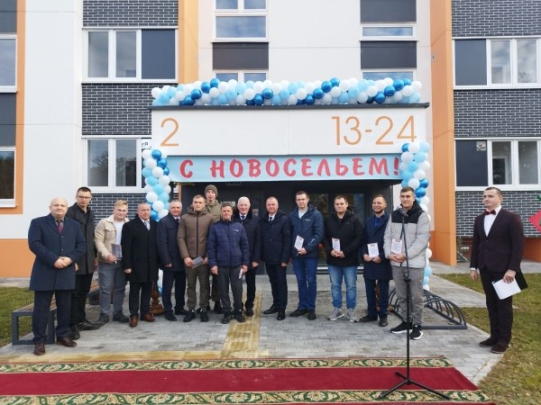 Многоэтажный дом для работников сельского хозяйства построили в Брестском районе Многоэтажный дом для работников сельского хозяйства построили в Брестском районе