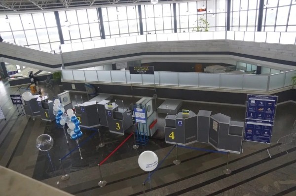 Какие самолеты принимает наш аэропорт, какие фильмы здесь снимали и в чем «изюминка» брестского аэрокомплекса? Какие самолеты принимает наш аэропорт, какие фильмы здесь снимали и в чем «изюминка» брестского аэрокомплекса?