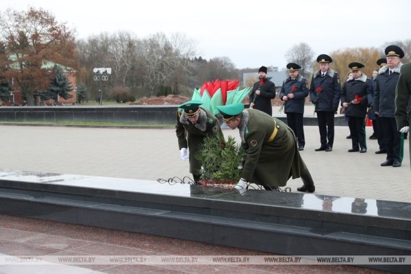 Около 50 молодых прокуроров со всей Беларуси приняли присягу в Брестской крепости Около 50 молодых прокуроров со всей Беларуси приняли присягу в Брестской крепости