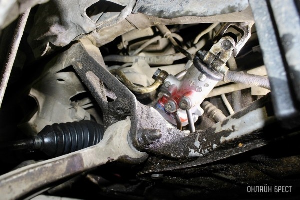 Профессиональный ремонт и восстановление рулевых реек для всех типов транспортных средств в центре Бреста Профессиональный ремонт и восстановление рулевых реек для всех типов транспортных средств в центре Бреста