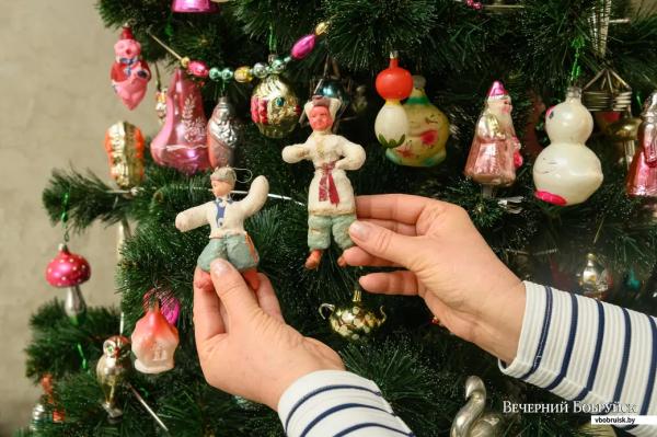 В коллекции белоруски более 2 тысяч новогодних игрушек из времен СССР