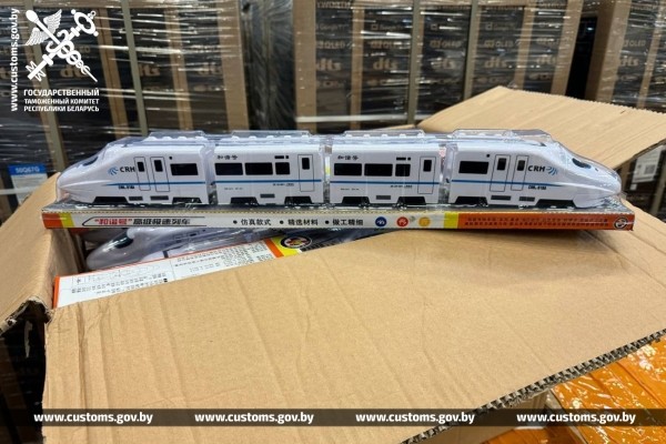 Партию чехлов для мобильных телефонов стоимостью более 300 тыс. рублей пытались ввезти в Беларусь, спрятав среди детских игрушек Партию чехлов для мобильных телефонов стоимостью более 300 тыс. рублей пытались ввезти в Беларусь, спрятав среди детских игрушек