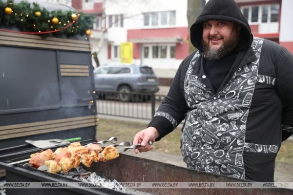 Сходили на предновогодние ярмарки и поговорили с брестчанами Сходили на предновогодние ярмарки и поговорили с брестчанами