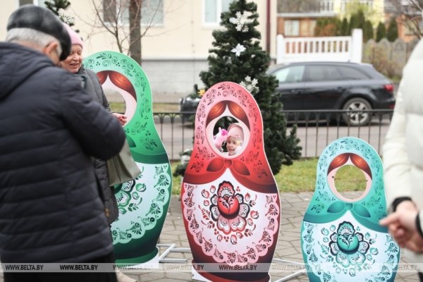 Сходили на предновогодние ярмарки и поговорили с брестчанами Сходили на предновогодние ярмарки и поговорили с брестчанами