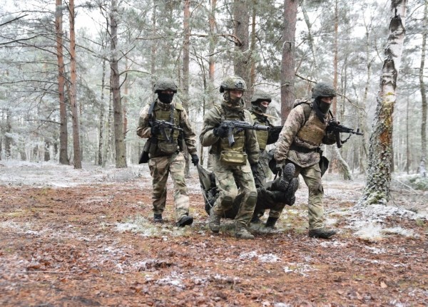 На полигоне под Брестом прошли учения На полигоне под Брестом прошли учения