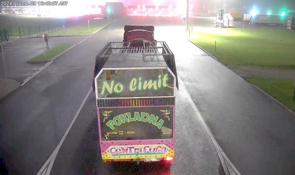 Из Беларуси вывозили аттракционы. Главный «фокус» оказался в полуприцепах Из Беларуси вывозили аттракционы. Главный «фокус» оказался в полуприцепах