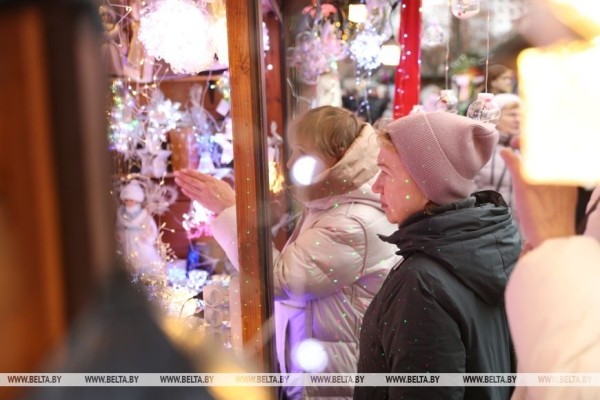 Сходили на предновогодние ярмарки и поговорили с брестчанами Сходили на предновогодние ярмарки и поговорили с брестчанами