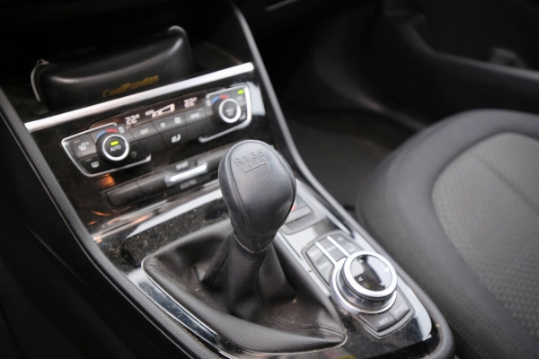 Белорус не может продать свою BMW. Почему?