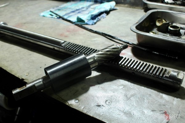 Профессиональный ремонт и восстановление рулевых реек для всех типов транспортных средств в центре Бреста Профессиональный ремонт и восстановление рулевых реек для всех типов транспортных средств в центре Бреста