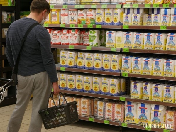 Сколько белорусы в среднем тратят в магазинах за день? Рассказали в Белстате Сколько белорусы в среднем тратят в магазинах за день? Рассказали в Белстате