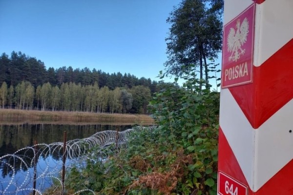 В Польше не будут запрещать иностранцам работать по гражданско-правовым договорам В Польше не будут запрещать иностранцам работать по гражданско-правовым договорам