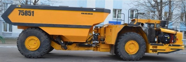 БЕЛАЗ показал новую версию самого мощного самосвала БЕЛАЗ показал новую версию самого мощного самосвала