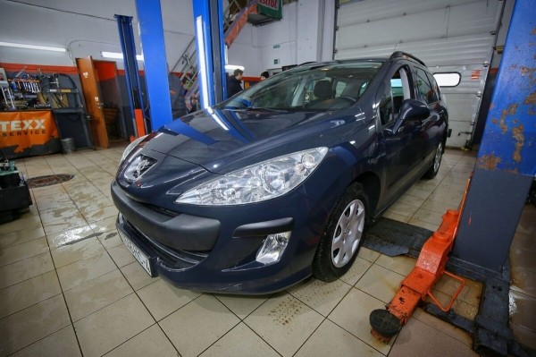 «Выиграл на аукционе за 2 620 евро». Белорус пригнал «непроходной» Peugeot 308 SW с небольшим пробегом «Выиграл на аукционе за 2 620 евро». Белорус пригнал «непроходной» Peugeot 308 SW с небольшим пробегом