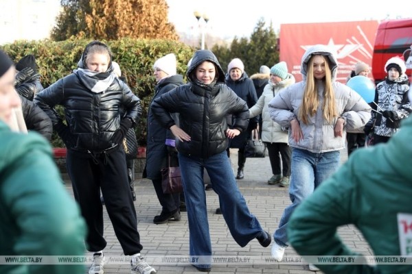 Мурал «Будущее Беларуси в твоих руках» появился в Барановичах Мурал «Будущее Беларуси в твоих руках» появился в Барановичах