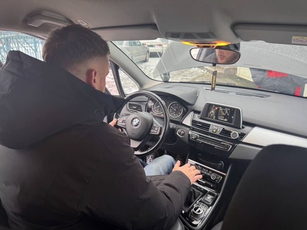 Белорус не может продать свою BMW. Почему?