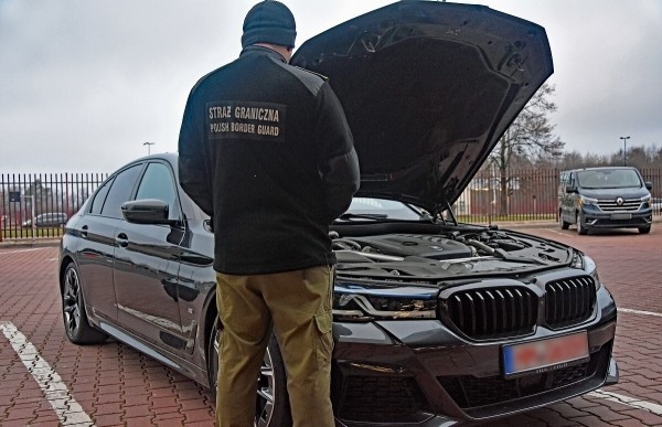 Мужчина выезжал из Беларуси в Польшу и лишился BMW. Вот причина Мужчина выезжал из Беларуси в Польшу и лишился BMW. Вот причина