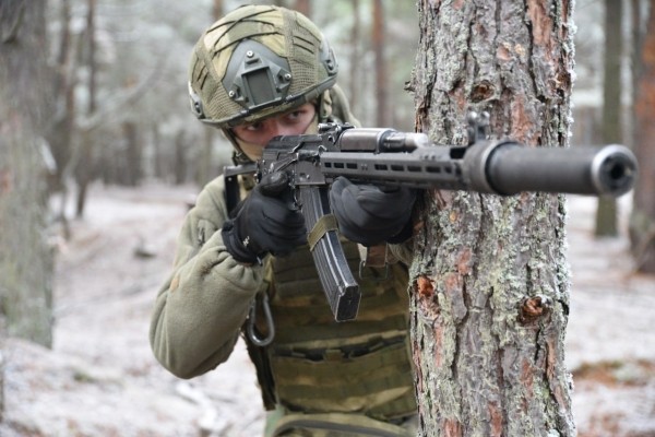 На полигоне под Брестом прошли учения На полигоне под Брестом прошли учения