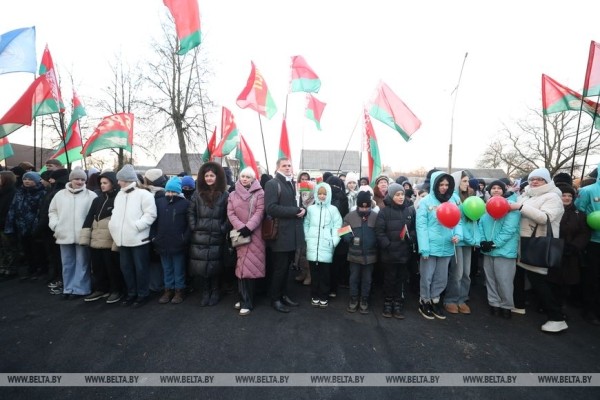 Мурал «Будущее Беларуси в твоих руках» появился в Барановичах Мурал «Будущее Беларуси в твоих руках» появился в Барановичах