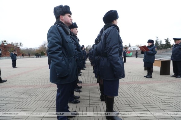 Около 50 молодых прокуроров со всей Беларуси приняли присягу в Брестской крепости Около 50 молодых прокуроров со всей Беларуси приняли присягу в Брестской крепости