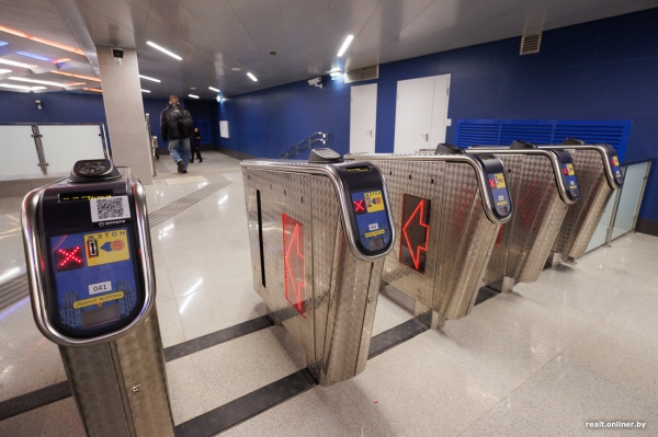 Так выглядят новые станции метро в Минске из кабины машиниста — залипательное видео Так выглядят новые станции метро в Минске из кабины машиниста — залипательное видео