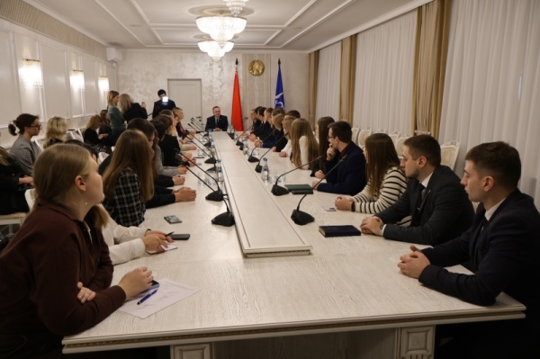 Какая главная проблема в городе? Глава Бреста ответил на вопросы молодежи Какая главная проблема в городе? Глава Бреста ответил на вопросы молодежи