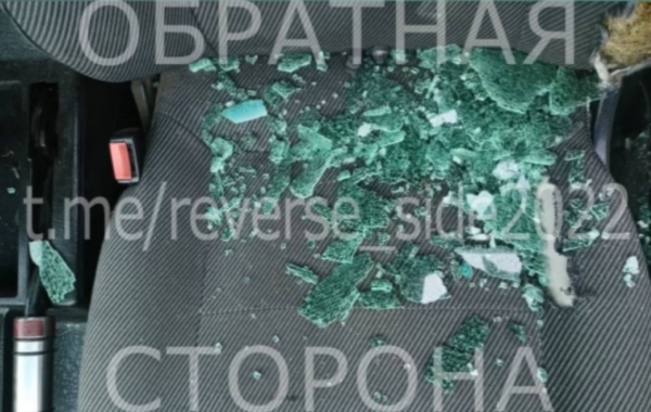 В Бресте парень бросил камень в автомобиль. Вот последствия В Бресте парень бросил камень в автомобиль. Вот последствия