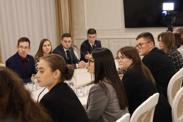 Какая главная проблема в городе? Глава Бреста ответил на вопросы молодежи Какая главная проблема в городе? Глава Бреста ответил на вопросы молодежи