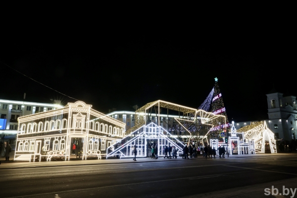 Вечер в новогоднем Бресте — фоторепортаж Вечер в новогоднем Бресте — фоторепортаж