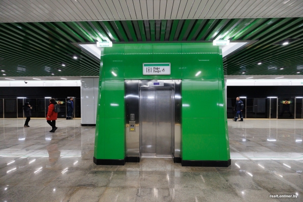 Так выглядят новые станции метро в Минске из кабины машиниста — залипательное видео Так выглядят новые станции метро в Минске из кабины машиниста — залипательное видео