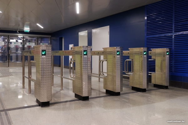 Так выглядят новые станции метро в Минске из кабины машиниста — залипательное видео Так выглядят новые станции метро в Минске из кабины машиниста — залипательное видео